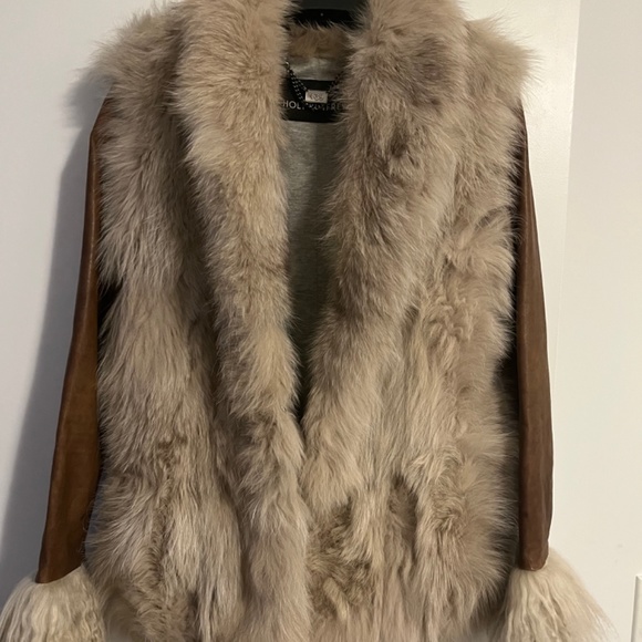 Fox Fur Coat - Picture 3 of 4